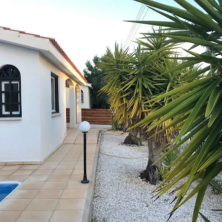 Cozy Bungalow In Semesterbostad Coral Bay